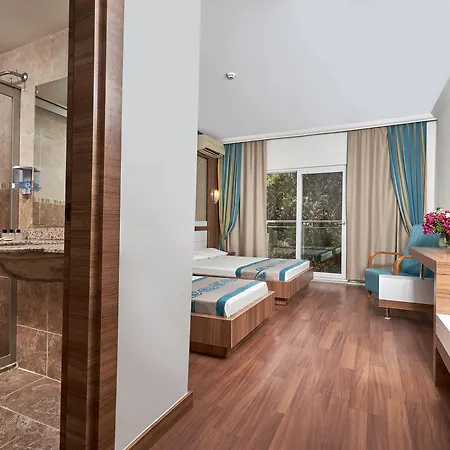 Maya Golf (adults Only) 4*