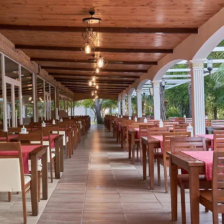Maya Golf (adults Only) Сиде