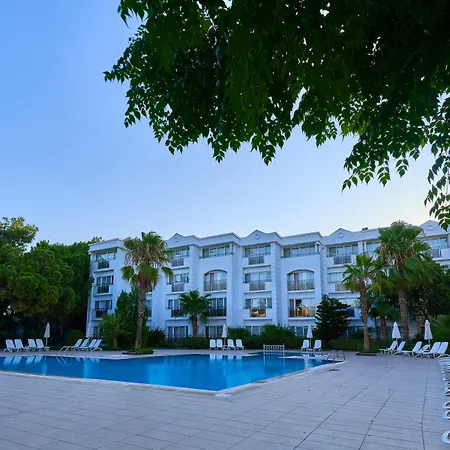 Maya Golf (adults Only) 4*